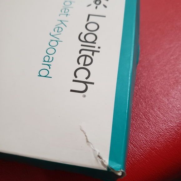 New Logitech tablet keyboard - Picture 8 of 8